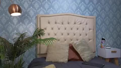 Snapshot of indi_rave chatting on 16, 11, 2025 INDI online show from 16, 11, 2025