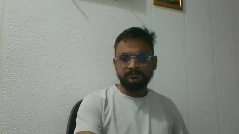 Snapshot of indian1433 chatting on 1, 12, 2025 indian1433 online show from 1, 12, 2025