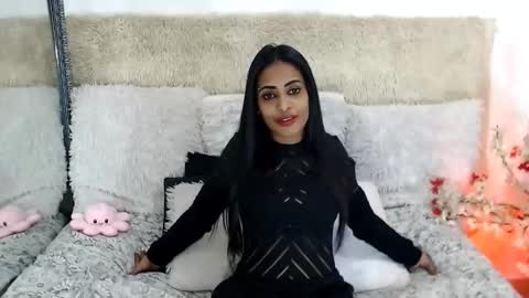 Jazmin online show from 19, 9, 2025