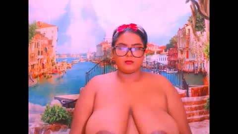 Snapshot of indianfairy4u chatting on 4, 12, 2025 natasha online show from 4, 12, 2025