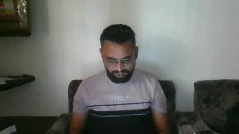 Snapshot of indianlover1433 chatting on 2, 1, 2025 Indian lover online show from 2, 1, 2025