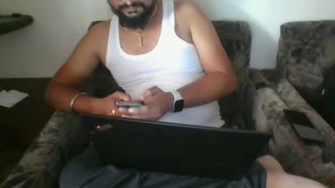 Snapshot of indianlover1433 chatting on 5, 1, 2025 Indian lover online show from 5, 1, 2025