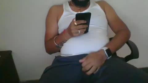 Snapshot of indianlover1433 chatting on 15, 2, 2025 Indian lover online show from 15, 2, 2025