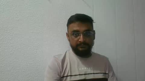 Snapshot of indianlover1433 chatting on 10, 9, 2025 Indian lover online show from 10, 9, 2025