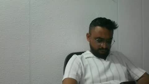 Snapshot of indianlover1433 chatting on 25, 9, 2025 Indian lover online show from 25, 9, 2025