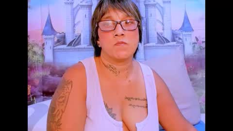 Snapshot of indianroxy07 chatting on 10, 9, 2025 roxy online show from 10, 9, 2025