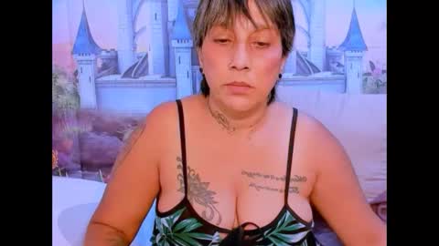 Snapshot of indianroxy07 chatting on 14, 9, 2025 roxy online show from 14, 9, 2025