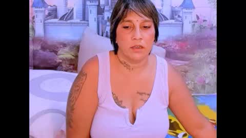 Snapshot of indianroxy07 chatting on 24, 9, 2025 roxy online show from 24, 9, 2025