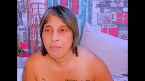 Snapshot of indianroxy27 chatting on 4, 12, 2025 indianroxy27 online show from 4, 12, 2025