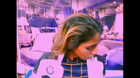 indiansexyslender4u2luv online show from 11, 3, 2025