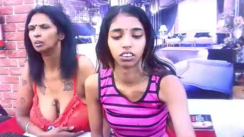 indiansexyslender4u2luv online show from 25, 11, 2025