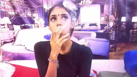 indiansexyslender4u2luv online show from 2, 12, 2025