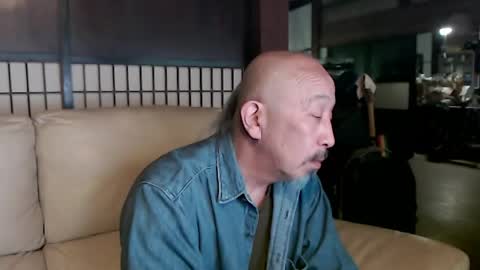 Snapshot of indigo_moon chatting on 21, 5, 2026 Ash online show from 21, 5, 2026
