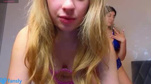 Felise and Kaely online show from 27, 9, 2025