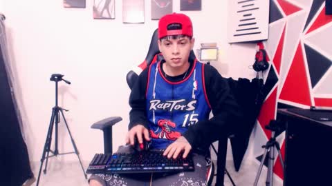 Snapshot of indomitablebeast chatting on 29, 11, 2025 matias online show from 29, 11, 2025