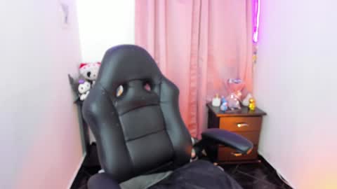 Snapshot of indra_cam chatting on 24, 1, 2025 Diana online show from 24, 1, 2025