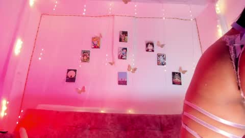 Snapshot of ineedmydaddy_ chatting on 2, 6, 2026 Luna online show from 2, 6, 2026