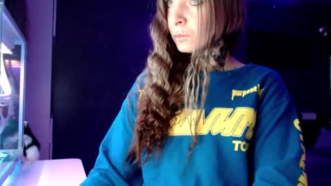 InesDesire online show from 28, 1, 2025