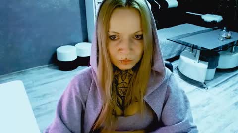 InesDesire online show from 17, 10, 2025