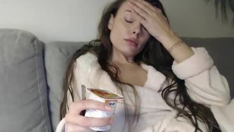 Snapshot of infinitiq45 chatting on 21, 1, 2025 Sweet girl online show from 21, 1, 2025