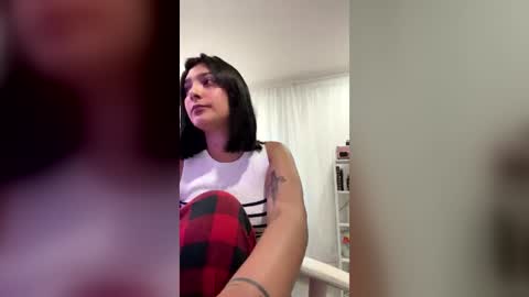 Snapshot of informaltease chatting on 17, 6, 2026 V. online show from 17, 6, 2026