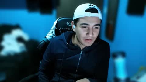 Snapshot of inglesespo89 chatting on 14, 4, 2026 Iagust online show from 14, 4, 2026