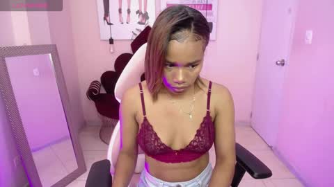 Snapshot of ingrid03_taffur chatting on 10, 10, 2025 ingrid03_taffur online show from 10, 10, 2025