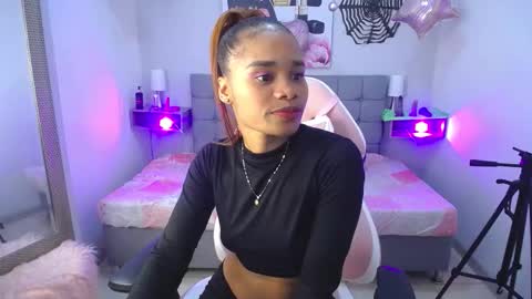 Snapshot of ingrid03_taffur chatting on 4, 11, 2025 ingrid03_taffur online show from 4, 11, 2025