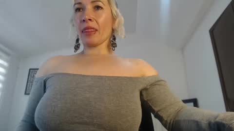 Snapshot of ingridbergman chatting on 20, 2, 2025 online show from 20, 2, 2025