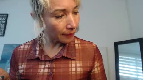 Snapshot of ingridbergman chatting on 21, 2, 2025 online show from 21, 2, 2025