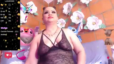 Snapshot of ingritbitch chatting on 8, 11, 2025 Ingrit online show from 8, 11, 2025