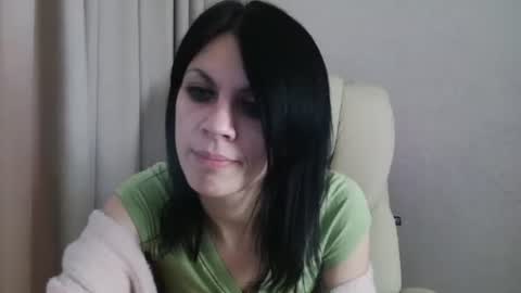 Snapshot of injaathome chatting on 5, 2, 2025 InjaAtHome online show from 5, 2, 2025