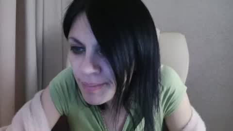 Snapshot of injaathome chatting on 5, 2, 2025 InjaAtHome online show from 5, 2, 2025