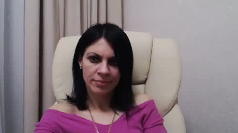Snapshot of injaathome chatting on 1, 3, 2025 InjaAtHome online show from 1, 3, 2025