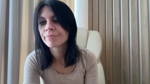 Snapshot of injaathome chatting on 26, 9, 2025 InjaAtHome online show from 26, 9, 2025