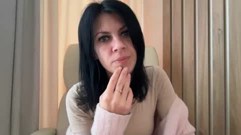 Snapshot of injaathome chatting on 6, 10, 2025 InjaAtHome online show from 6, 10, 2025