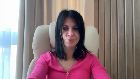 Snapshot of injaathome chatting on 14, 10, 2025 InjaAtHome online show from 14, 10, 2025