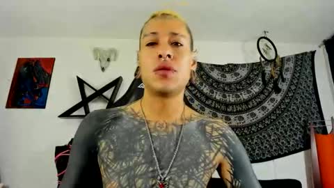 Snapshot of ink_u_buzz chatting on 2, 10, 2025 Dani online show from 2, 10, 2025