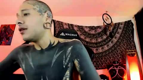 Snapshot of ink_u_buzz chatting on 18, 11, 2025 Dani online show from 18, 11, 2025