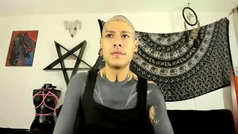 Snapshot of ink_u_buzz chatting on 1, 12, 2025 Dani online show from 1, 12, 2025