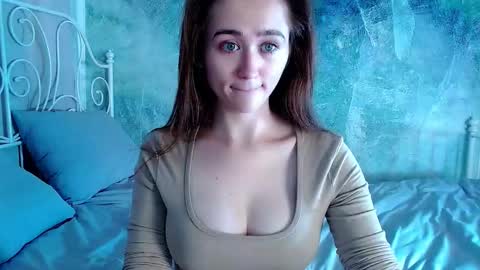 Snapshot of innnita chatting on 5, 12, 2025 Lina online show from 5, 12, 2025