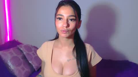 Abril online show from 6, 5, 2026