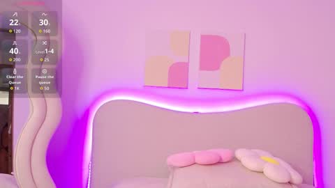 Snapshot of innocentlady_ chatting on 27, 9, 2025 SELENA online show from 27, 9, 2025