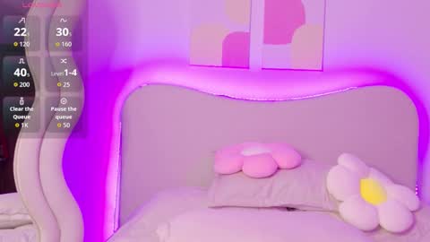 Snapshot of innocentlady_ chatting on 14, 11, 2025 SELENA online show from 14, 11, 2025