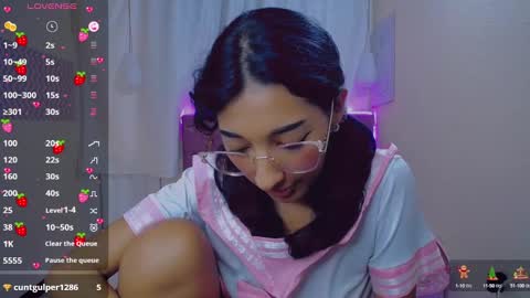 Snapshot of inocent_luna chatting on 12, 12, 2024 Luna moon online show from 12, 12, 2024