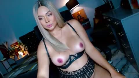 insatiable_queen16 online show from 29, 5, 2026