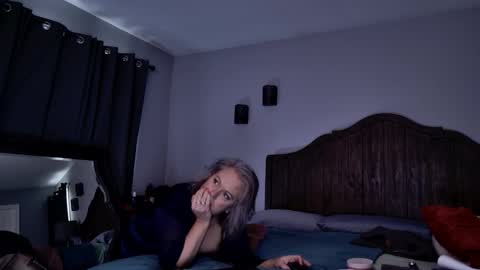 InsatiableCpl333 online show from 23, 3, 2026