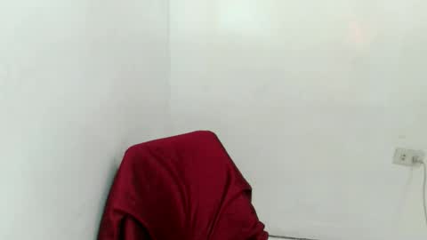 Snapshot of insigida_xxx chatting on 21, 10, 2025 Jean online show from 21, 10, 2025