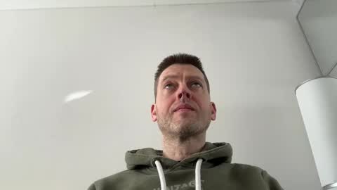 Snapshot of interestedhun chatting on 7, 3, 2025 InterestedHun online show from 7, 3, 2025