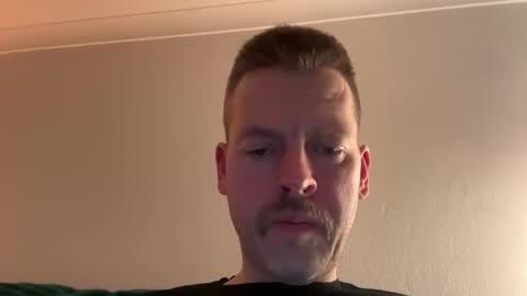 Snapshot of interestedhun chatting on 15, 12, 2025 InterestedHun online show from 15, 12, 2025